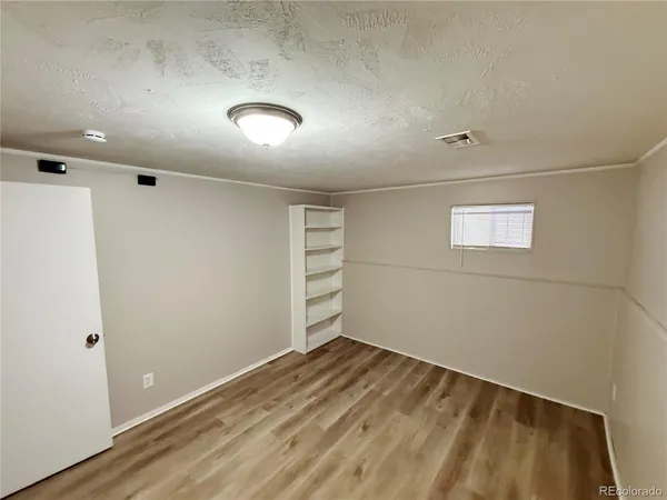 $580,000 | 5674 West Chestnut Avenue, Littleton, CO 80128