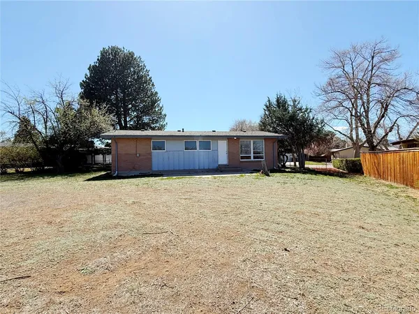 $580,000 | 5674 West Chestnut Avenue, Littleton, CO 80128