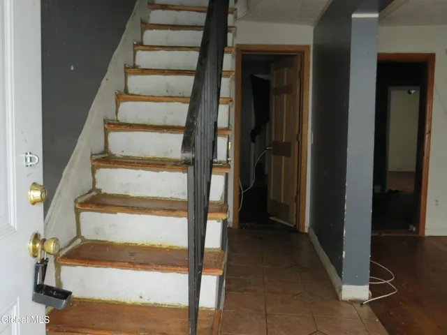 $124,900 | 221 Livingston Avenue, Albany, NY 12210