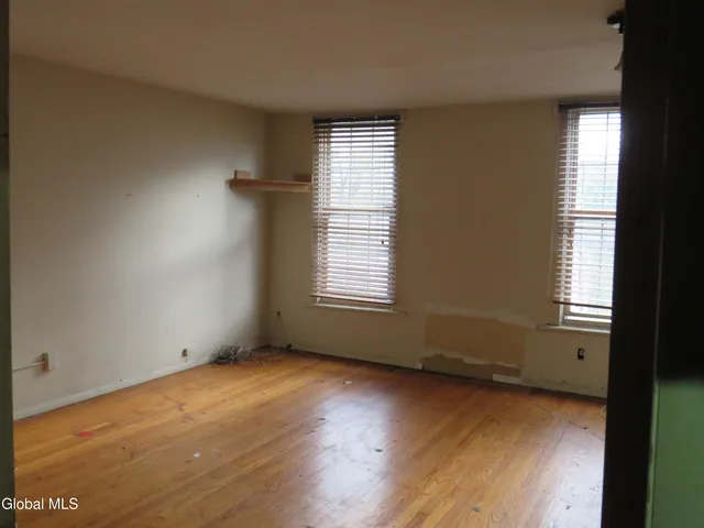 $124,900 | 221 Livingston Avenue, Albany, NY 12210