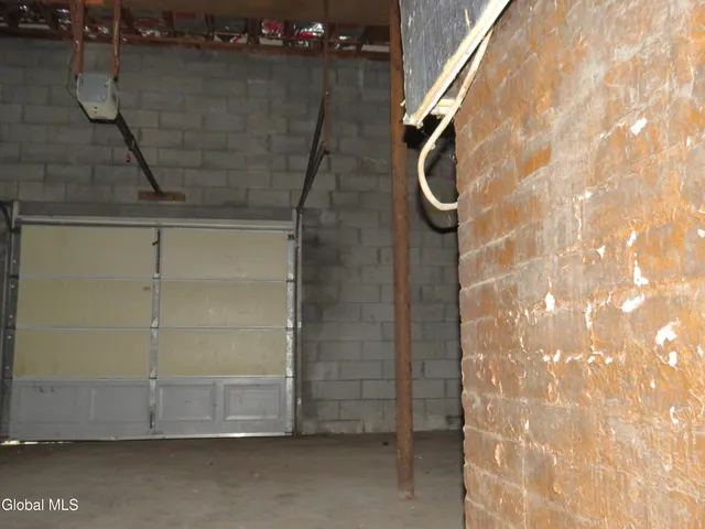 $124,900 | 221 Livingston Avenue, Albany, NY 12210