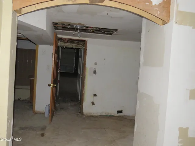 $124,900 | 221 Livingston Avenue, Albany, NY 12210