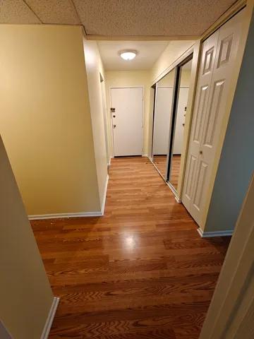 $1,900 | 2600 Brookwood Way Drive, Unit 214, Rolling Meadows, IL 60008