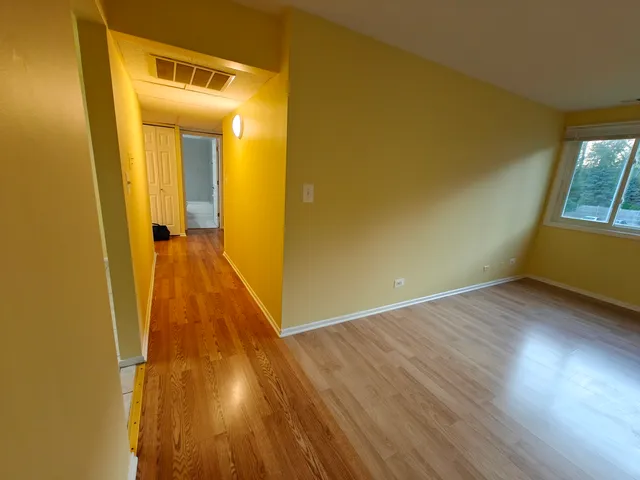 $1,825 | 2600 Brookwood Way Drive, Unit 214, Rolling Meadows, IL 60008