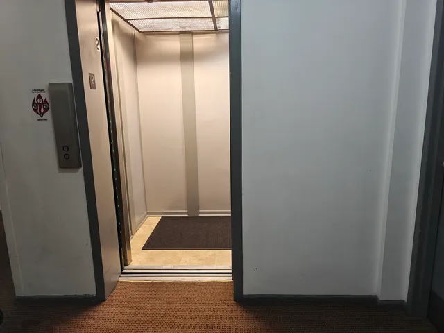 $1,900 | 2600 Brookwood Way Drive, Unit 214, Rolling Meadows, IL 60008