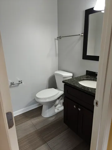 $1,825 | 2600 Brookwood Way Drive, Unit 214, Rolling Meadows, IL 60008