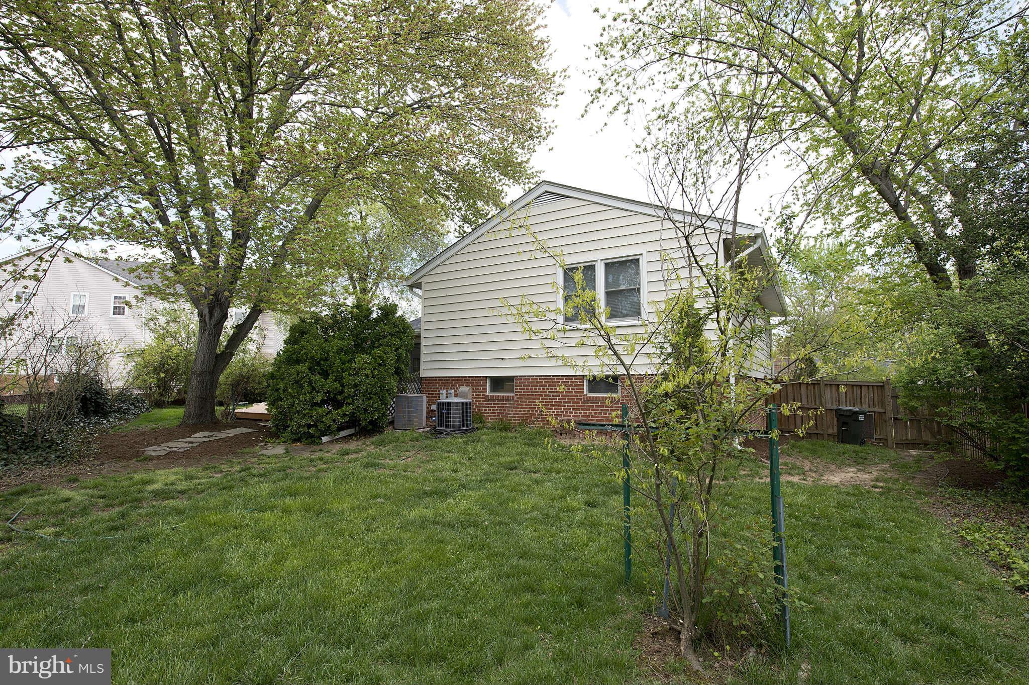 5214 Cather Road Springfield, VA 22151 - Photo 20 of 23 Exterior (Rear)