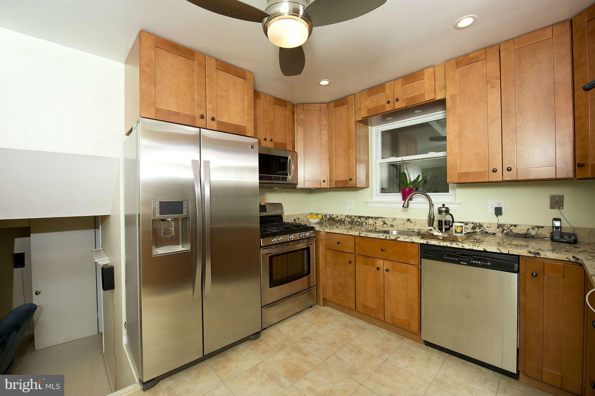 5214 Cather Road Springfield, VA 22151 - Photo 8 of 23 Kitchen