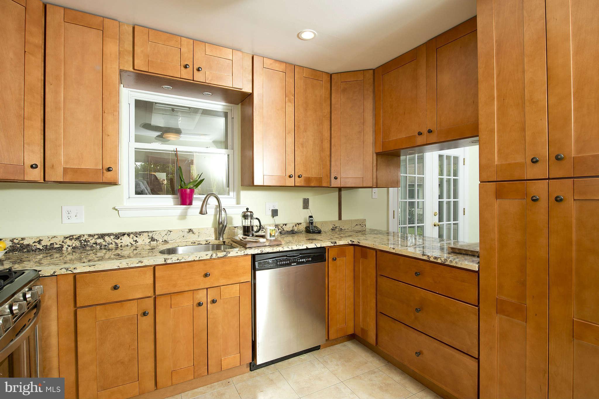 5214 Cather Road Springfield, VA 22151 - Photo 9 of 23 Kitchen