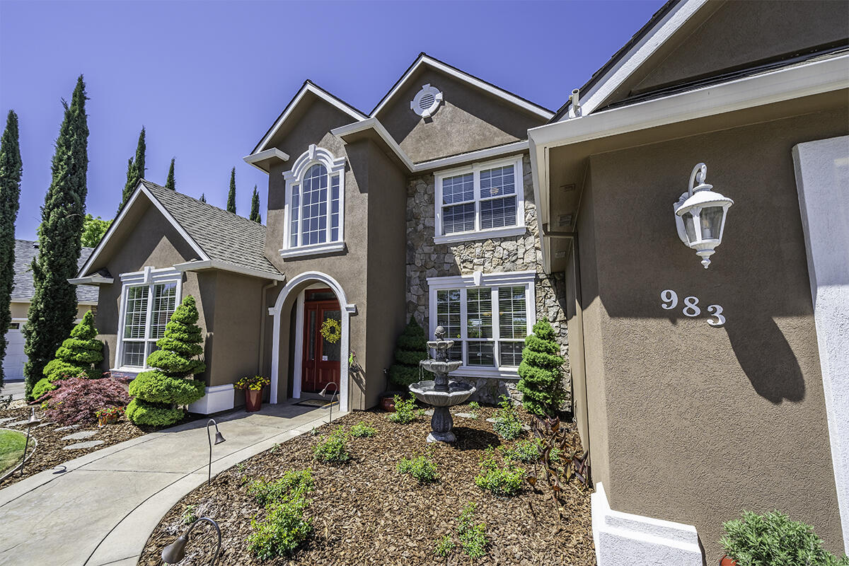 983 St Andrews Way Eagle Point, OR 97524 - Photo 13 of 44 13