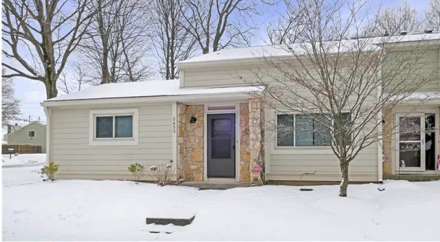 $129,900 | 5653 Twin Lakes Court, Indianapolis, IN 46237