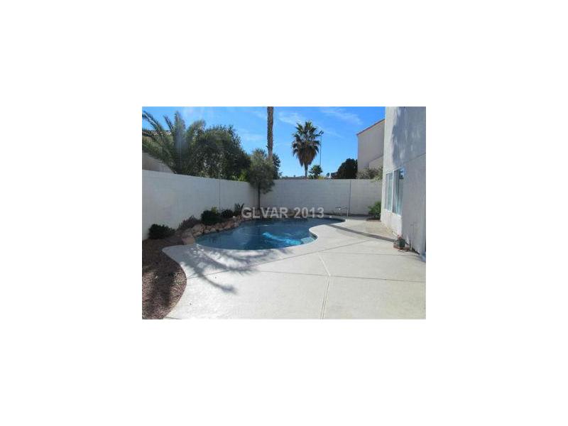 12 Rampart Court Henderson, NV 89074 - Photo 23 of 26 Exterior Back.