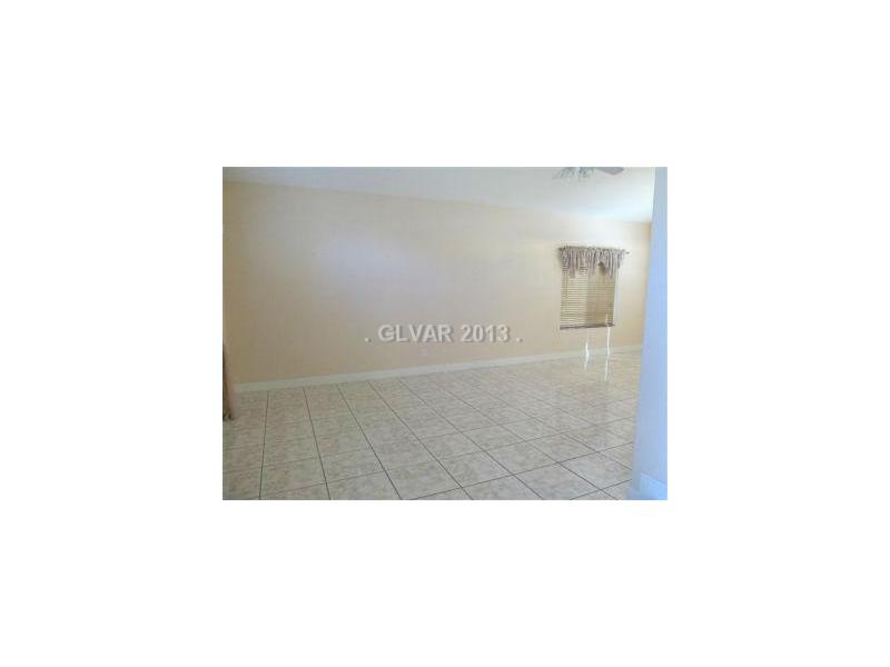 12 Rampart Court Henderson, NV 89074 - Photo 4 of 26 Interior Space/Layout.