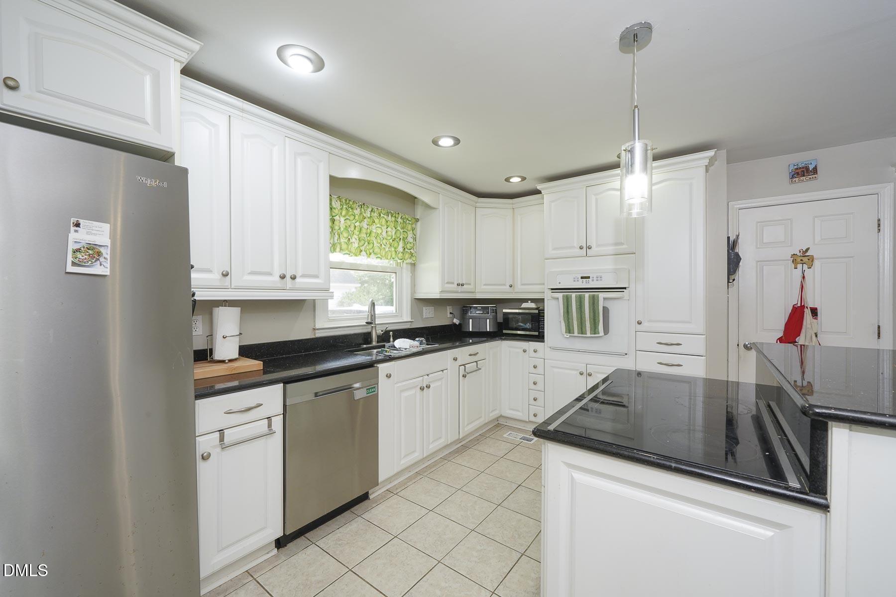 3923 King Charles Road Durham, NC 27707 - Photo 8 of 24 3923 King Charles Rd Durham360 (1)