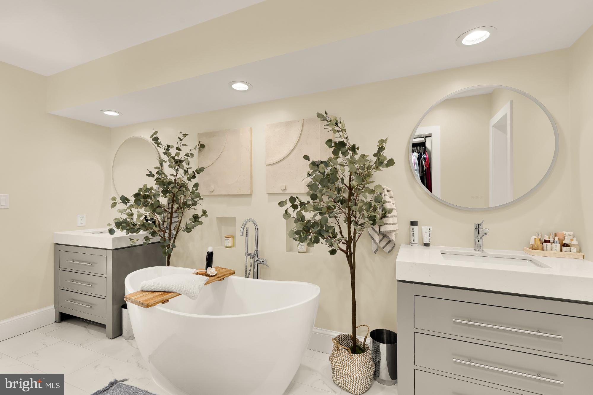 3726 Jenifer Street Northwest Washington, DC 20015 - Photo 27 of 52 Spa-like primary bath