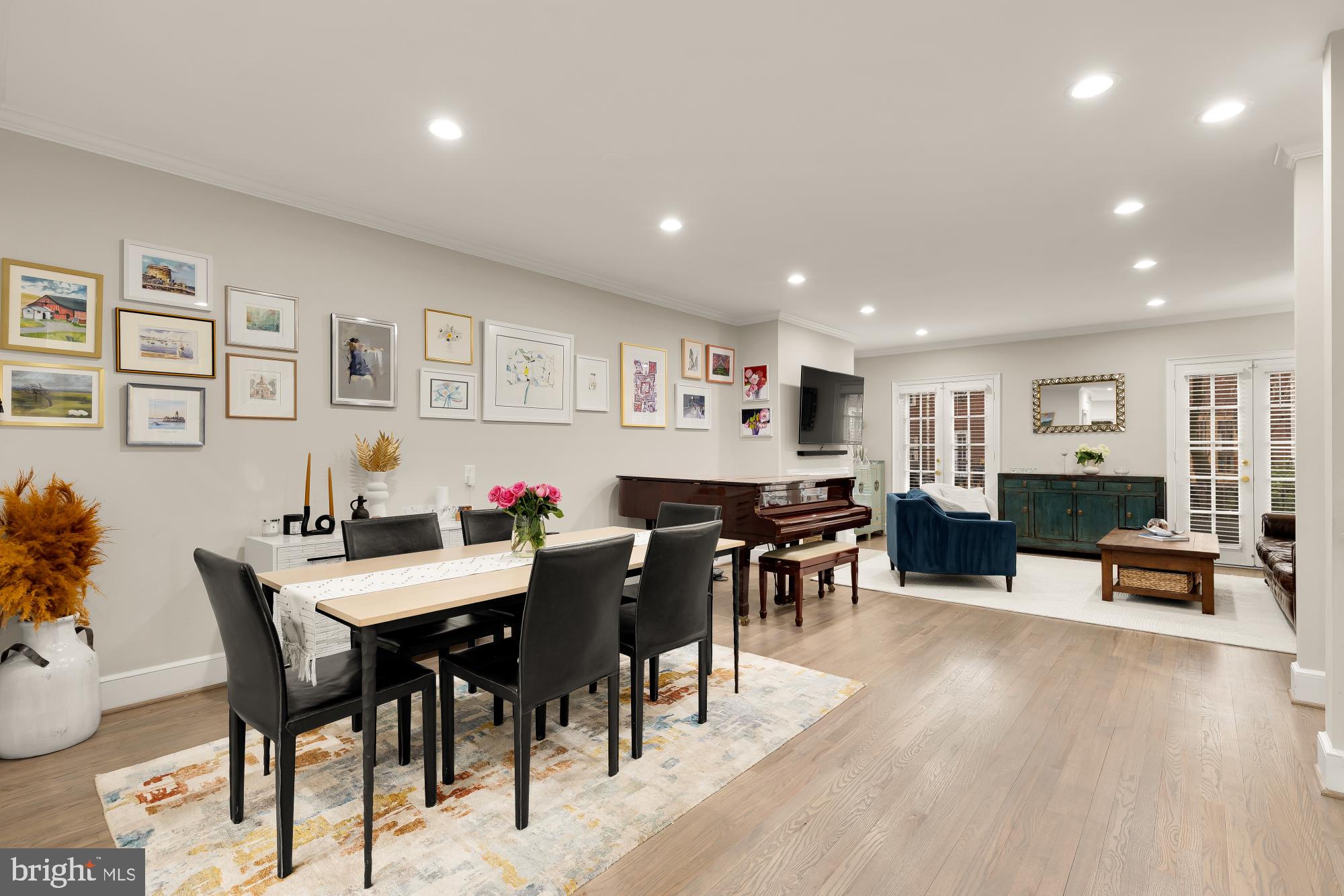 3726 Jenifer Street Northwest Washington, DC 20015 - Photo 6 of 52 High ceilings