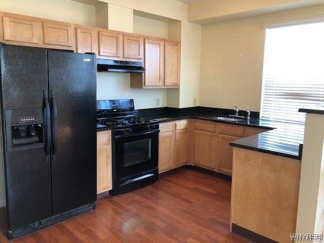 700 Parkside Avenue, Unit 6 Buffalo, NY 14216 - Photo 3 of 10 Full kitchen w/ all appliances.