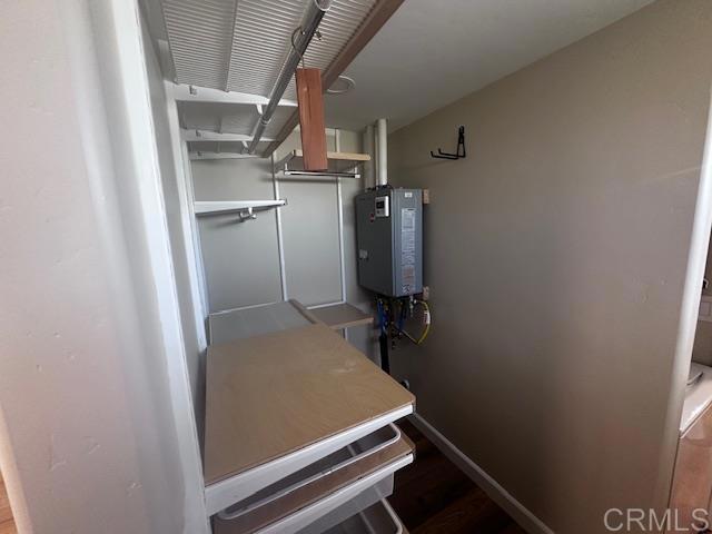 1925 Otay Lakes Road, Unit 43 Chula Vista, CA 91913 - Photo 16 of 25 Closet