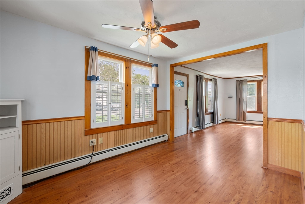9 Providence Road Sutton, MA 01590 - Photo 10 of 37