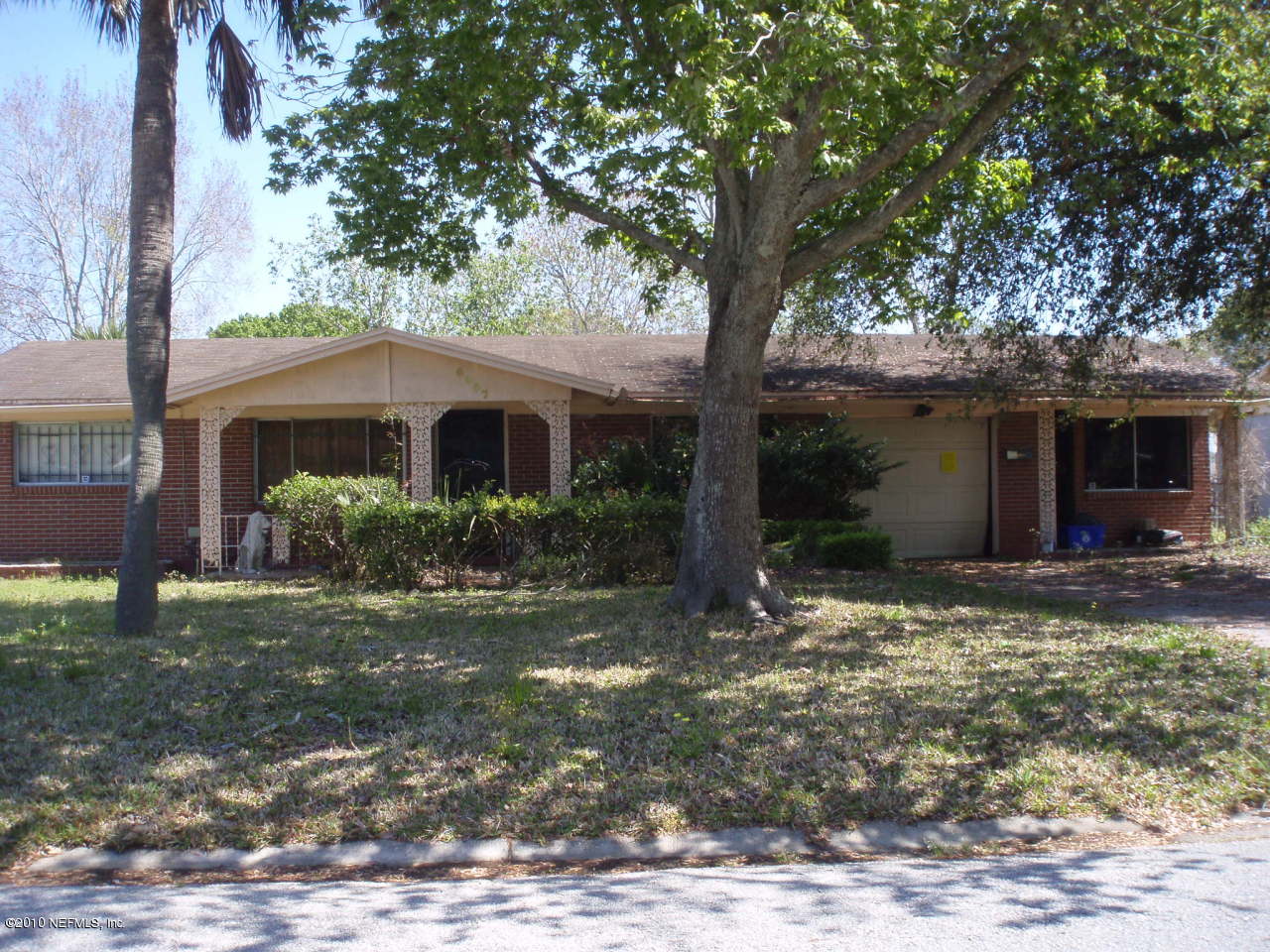 6957 Welland Road Jacksonville, FL 32209 - Photo 1 of 4 FRONT