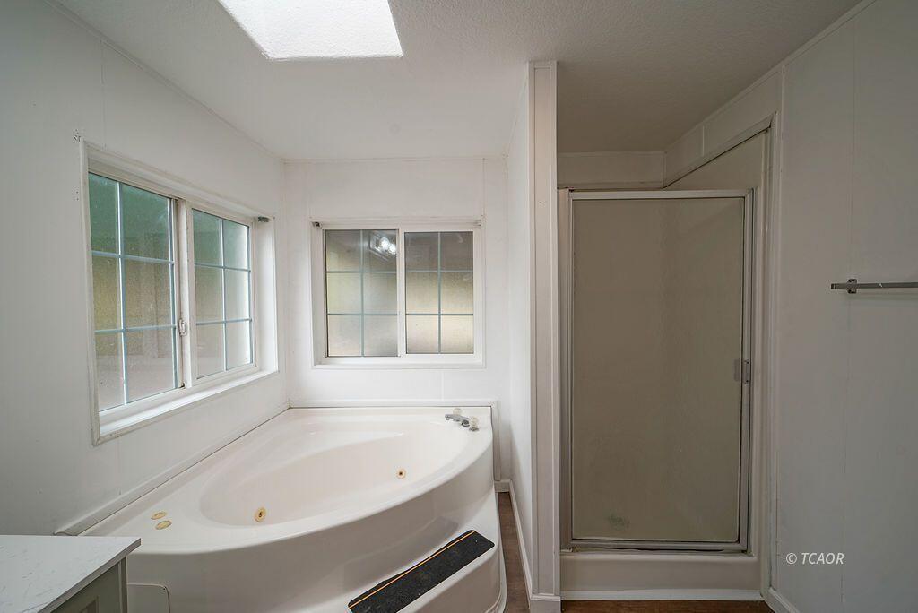 1291 Red Hill Road Junction City, CA 96048 - Photo 27 of 42 primary bath