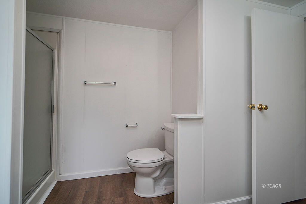 1291 Red Hill Road Junction City, CA 96048 - Photo 31 of 42 primary bath