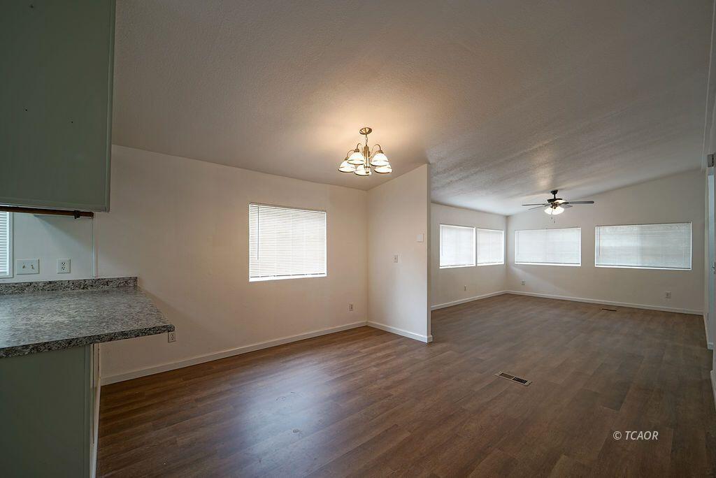 1291 Red Hill Road Junction City, CA 96048 - Photo 6 of 42 kitchen/dining/family