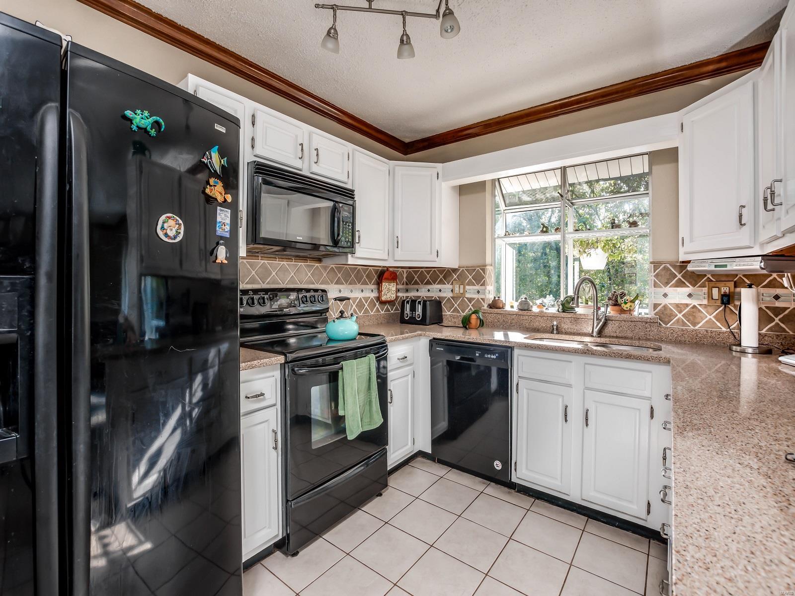 3142 Olde Post Road St. Louis, MO 63129 - Photo 11 of 38 Gallery Image 11