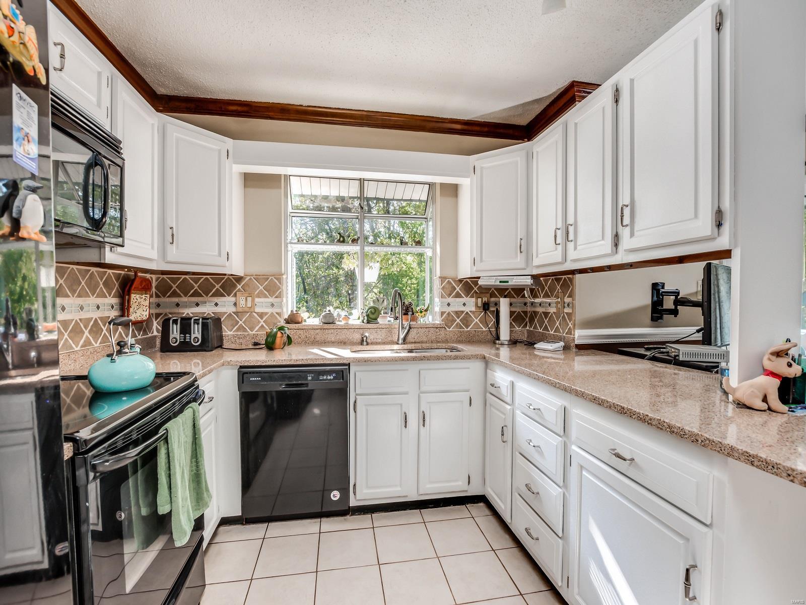 3142 Olde Post Road St. Louis, MO 63129 - Photo 12 of 38 Gallery Image 12