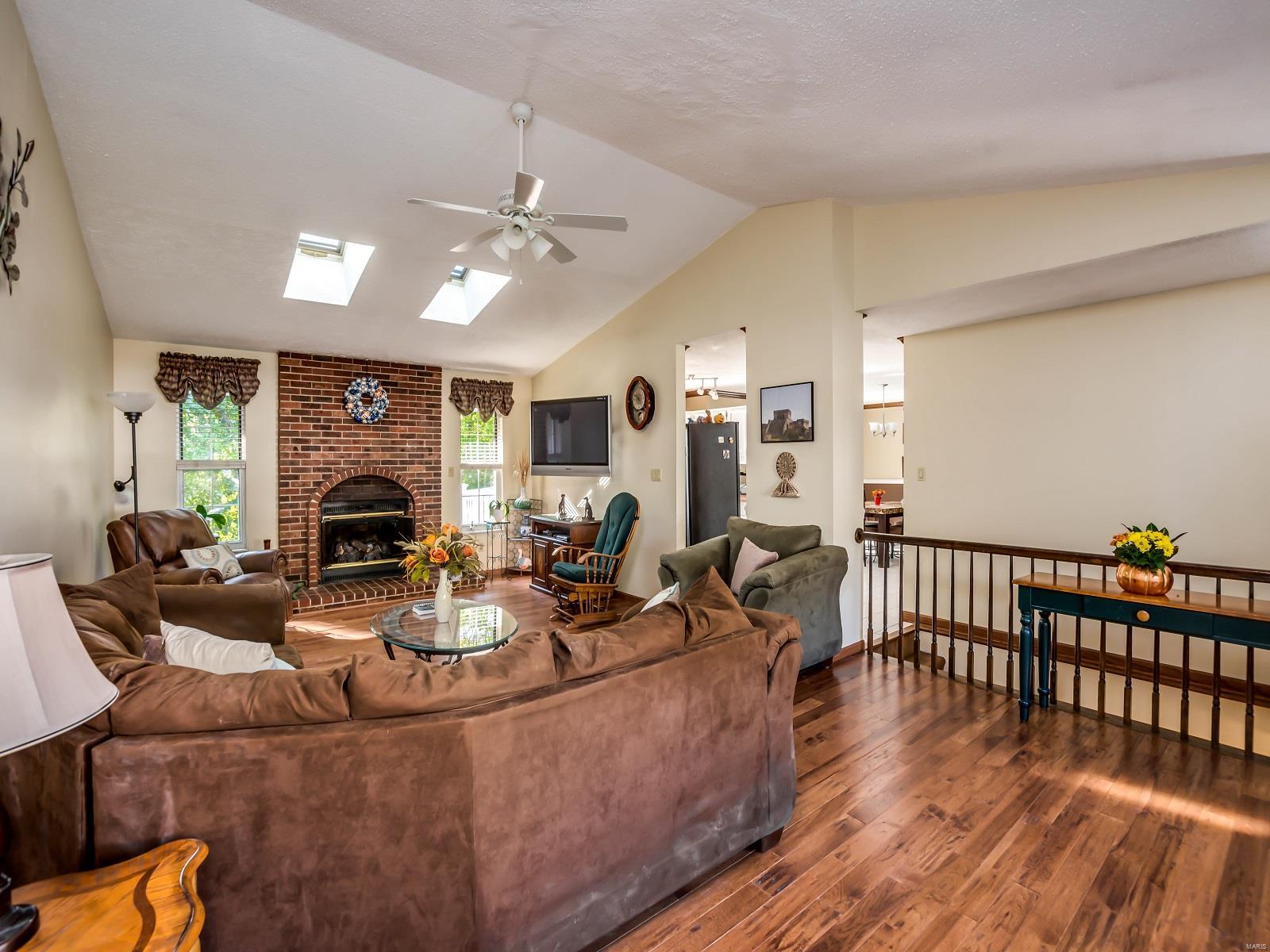 3142 Olde Post Road St. Louis, MO 63129 - Photo 7 of 38 Gallery Image 7