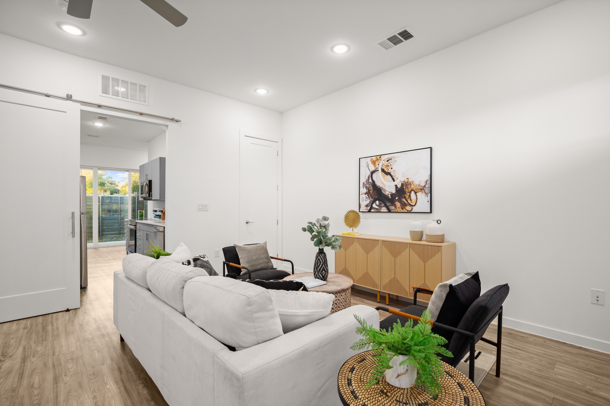4901 Springdale Road, Unit 101 Austin, TX 78723 - Photo 10 of 32 Gallery Image 10