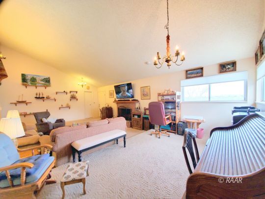 609 West Bataan Avenue Ridgecrest, CA 93555 - Photo 7 of 33 Gallery Image 7