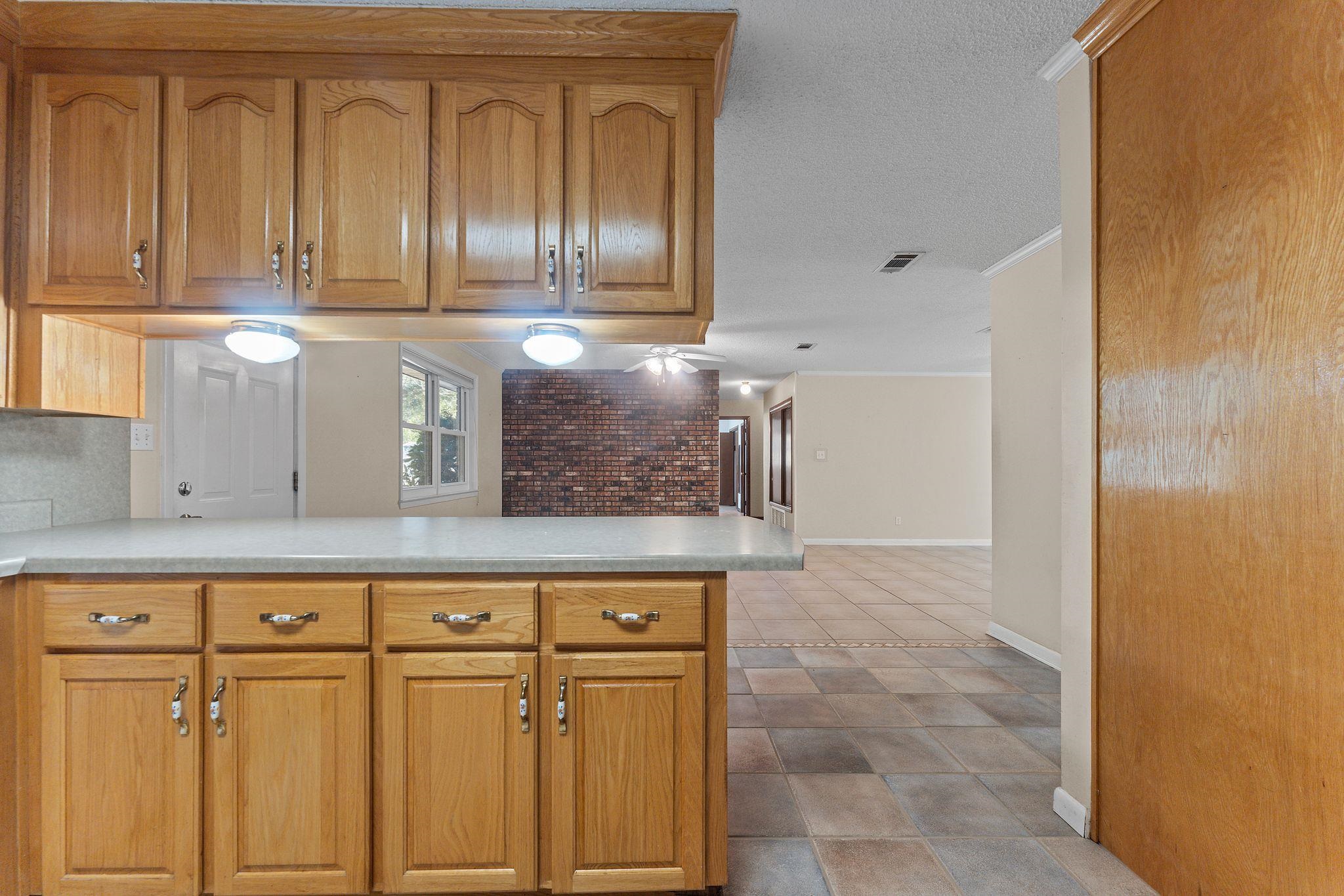 32989 Antietam Road Lillian, AL 36549 - Photo 14 of 56 Kitchen