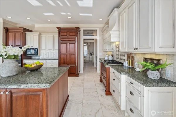 $1,850,000 | 15423 136th Avenue East, Puyallup, WA 98374