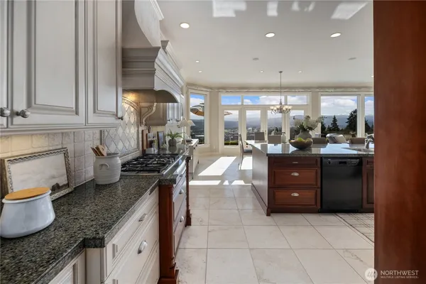 $1,850,000 | 15423 136th Avenue East, Puyallup, WA 98374