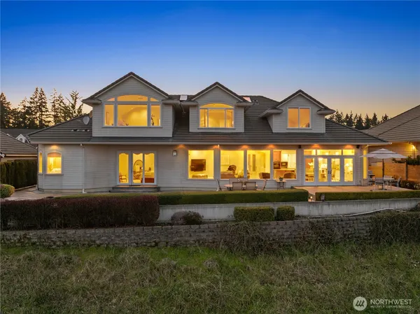 $1,850,000 | 15423 136th Avenue East, Puyallup, WA 98374