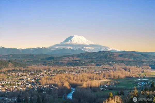 $1,850,000 | 15423 136th Avenue East, Puyallup, WA 98374
