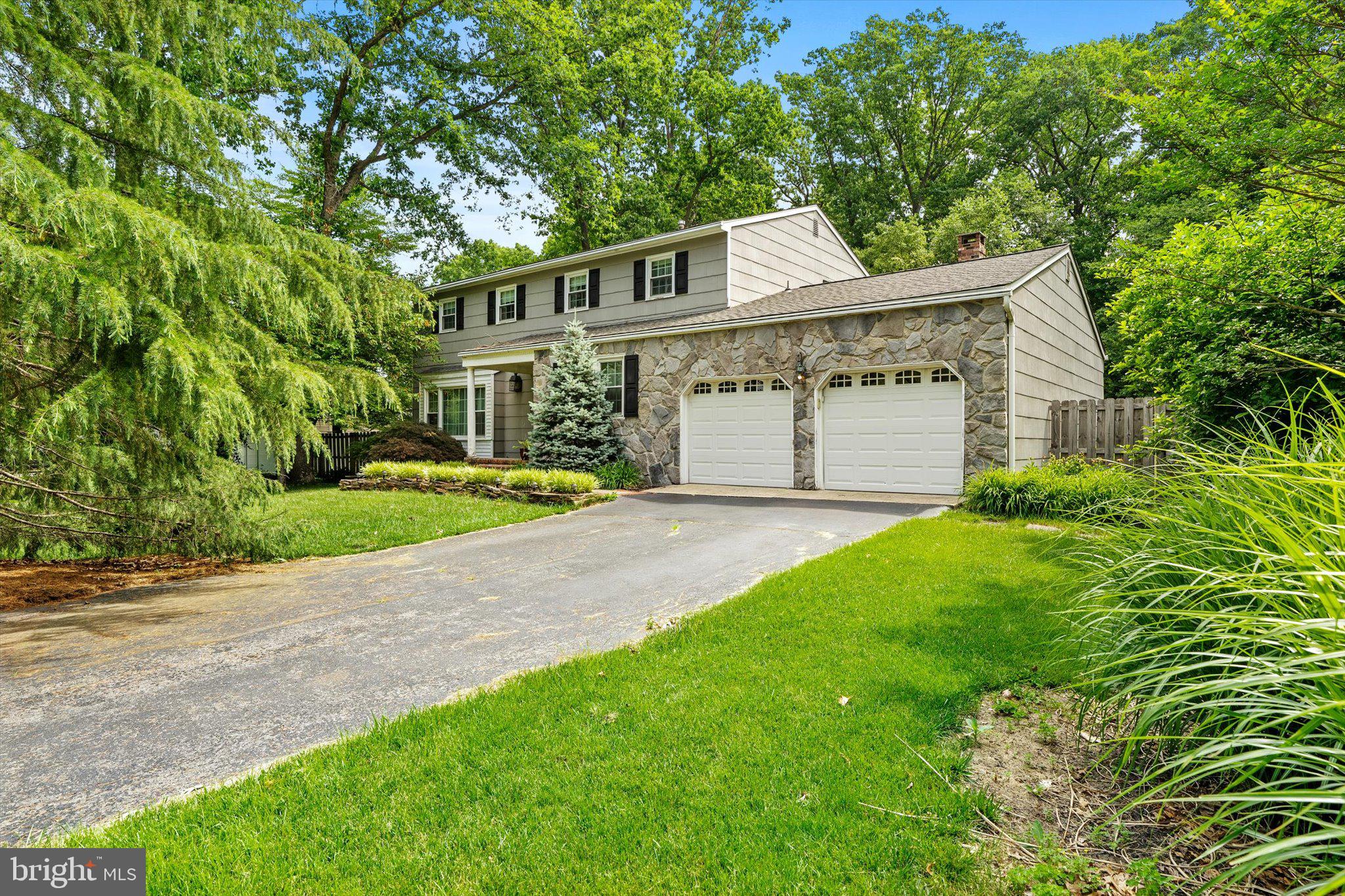 77 Maple Stream Road Hightstown, NJ 08520 - Photo 2 of 33