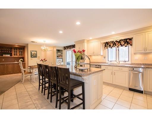 8 Copperwood Road Medfield, MA 02052 - Photo 7 of 28 Gallery Image 7