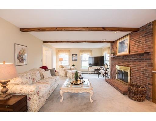 8 Copperwood Road Medfield, MA 02052 - Photo 9 of 28 Gallery Image 9