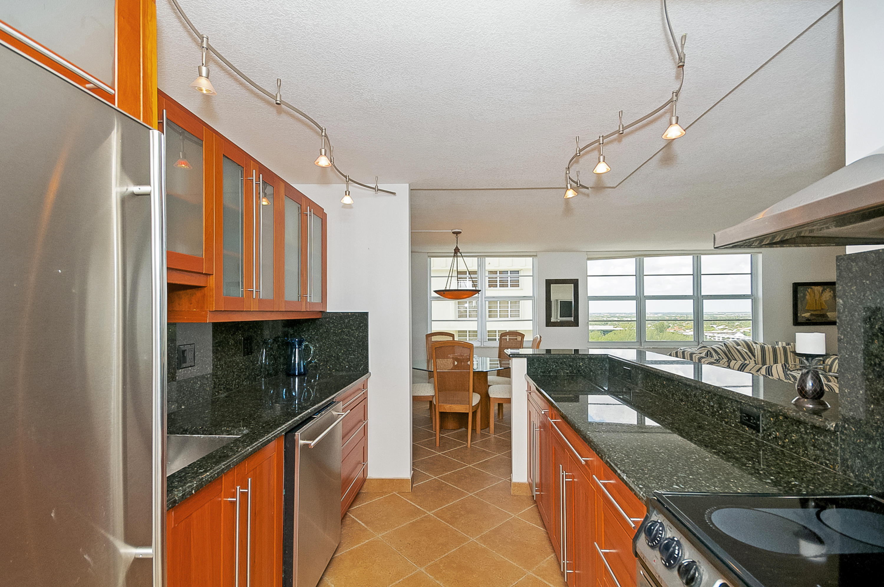 2121 North Ocean Boulevard, Unit 1602E Boca Raton, FL 33431 - Photo 28 of 64 OPEN KITCHEN