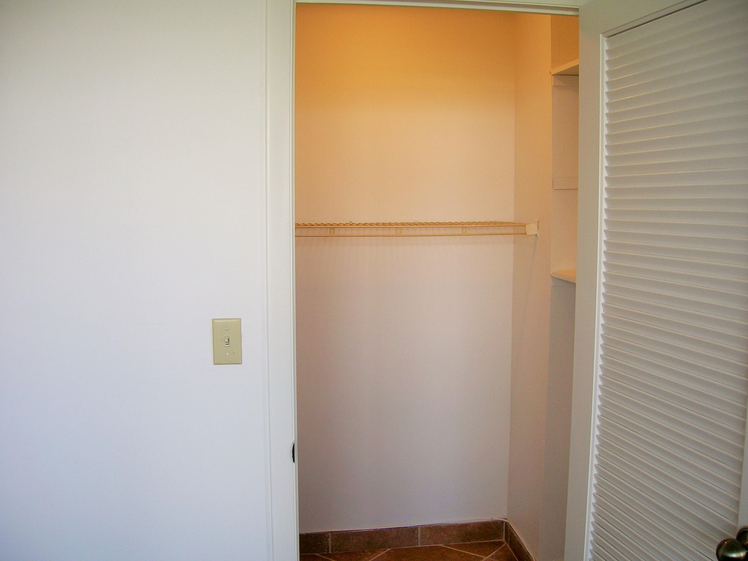 2121 North Ocean Boulevard, Unit 1602E Boca Raton, FL 33431 - Photo 40 of 64 WALK IN CLOSET IN GUEST ROOM