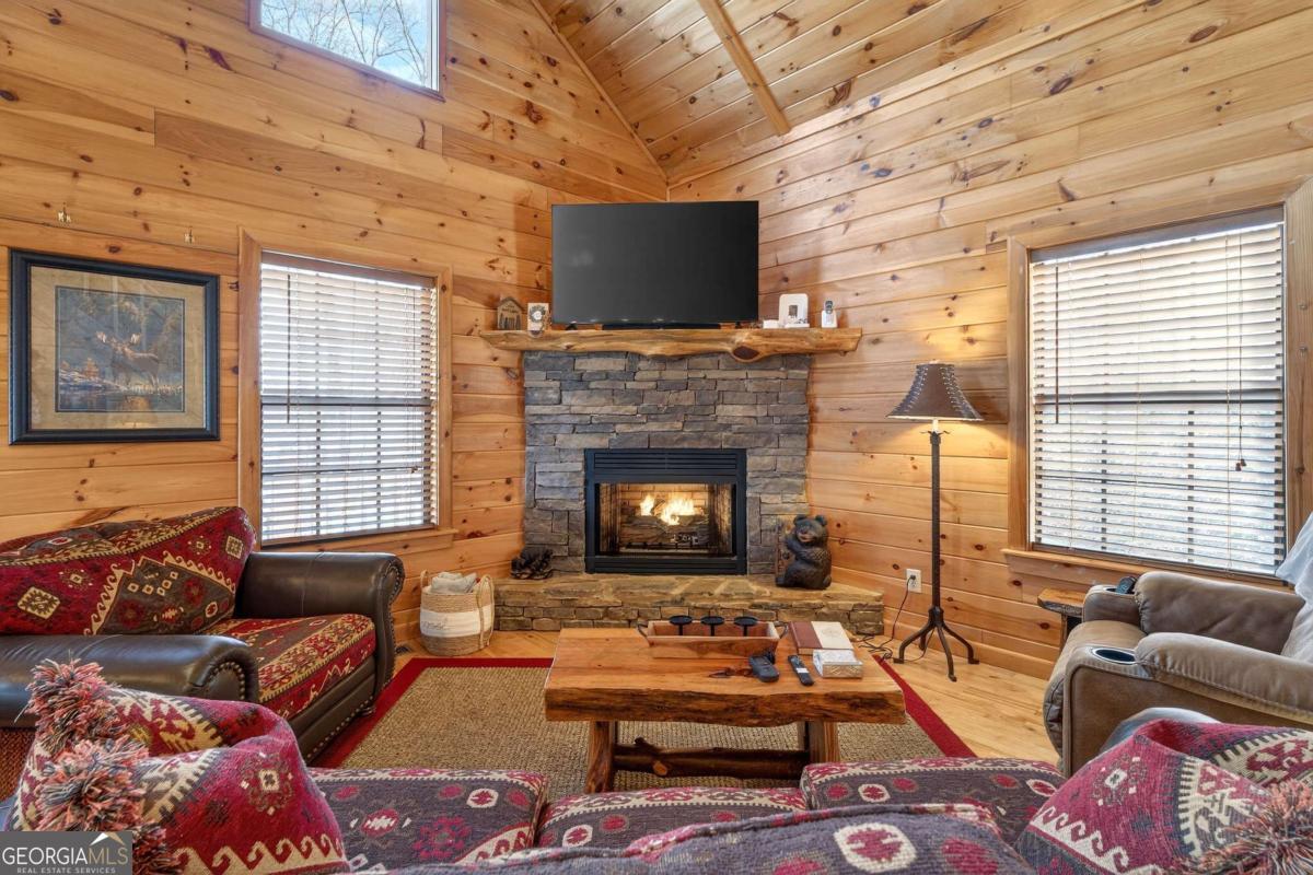225 Eagles Nest Lane Blue Ridge, GA 30513 - Photo 18 of 45