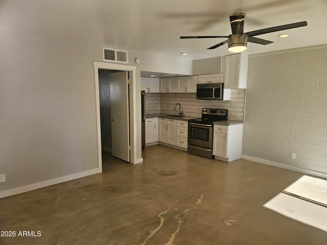 $1,099 | 4241 North 26th Street, Unit 10, Phoenix, AZ 85016