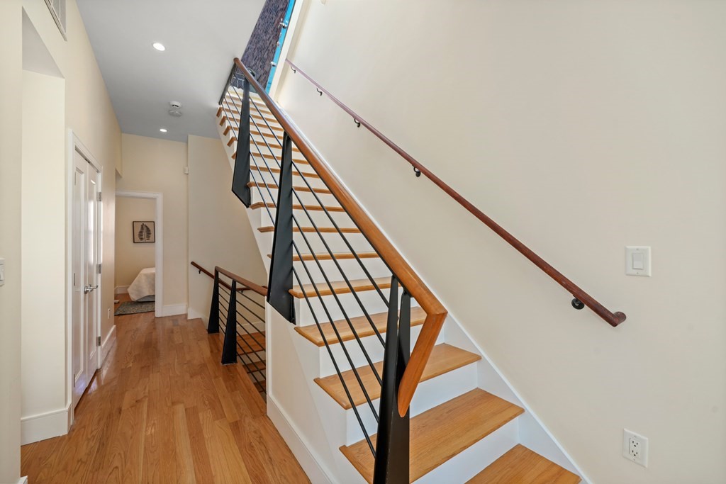 249 Newbury Street, Unit R2 Boston, MA 02116 - Photo 23 of 33