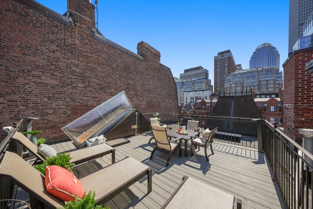 249 Newbury Street, Unit R2 Boston, MA 02116 - Photo 26 of 33