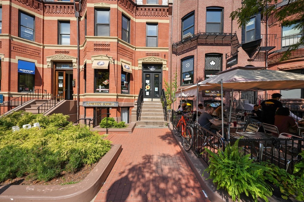 249 Newbury Street, Unit R2 Boston, MA 02116 - Photo 29 of 33