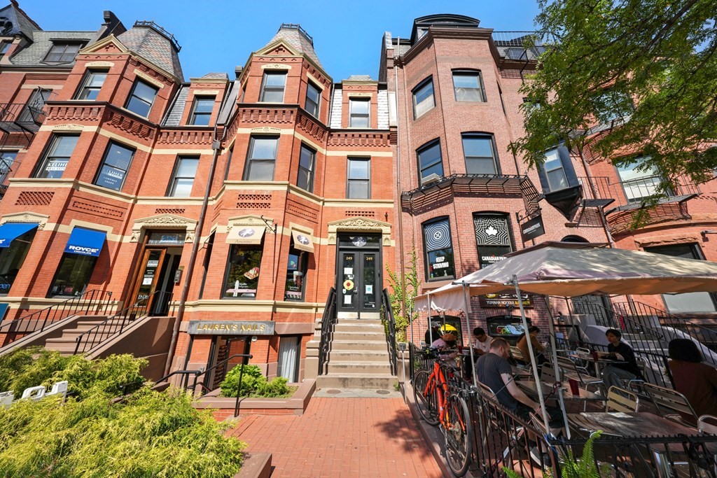 249 Newbury Street, Unit R2 Boston, MA 02116 - Photo 30 of 33