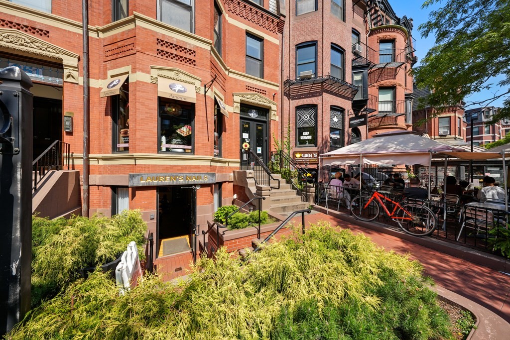 249 Newbury Street, Unit R2 Boston, MA 02116 - Photo 31 of 33