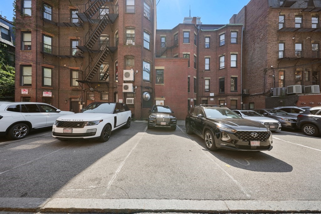 249 Newbury Street, Unit R2 Boston, MA 02116 - Photo 33 of 33